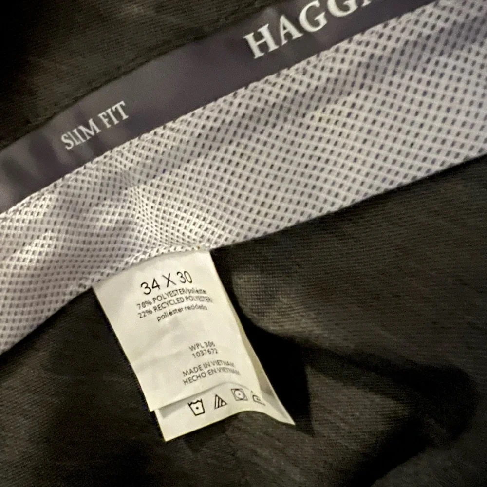 Clothes - Picture 7 of 14